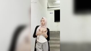 Asian Hijab Masturbasi Dikamar Sendiri