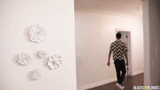 Scarlett Alexis - Fucking The Art Girl 09 05 2025