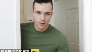BRAZZERS - Escape Convict Lulu Chu Breaks Into A House And Rides Jayden Marcos On His Bed