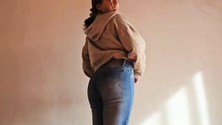 ALONE WITH MY FRIEND'S COUSIN. I SPOIL HER FACE WITH MILK