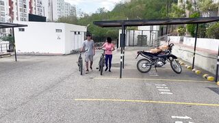 Me follo rico a chica latina desconocida que me pide ayuda y me la follo duro en mi apartamento. - Juliana Palvin