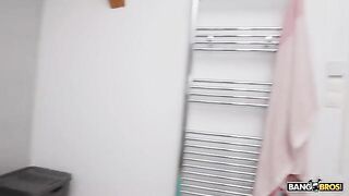 Spanish Student Spreads Ass