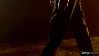 Della Cate Shadow Play - Deeper