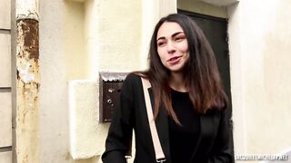 Ashley, 21 Ans, Veut Se Prendre Une Double