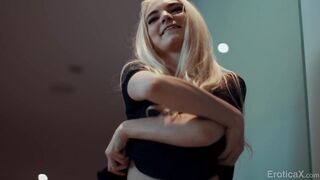 Hot Bath Massage - Seth Gamble Lana Sharapova