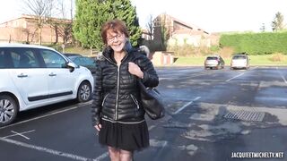 Martine, 70 Ans, Pourrait être La Grand-mère D'Anna, 18 Ans