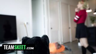 Beautiful blonde teenage witch puts a spell on her bf and receives hot creampie in her pussy - Team Skeet