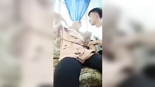 Di Rumah Lagi Sepi