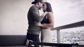 Olivia Luxe- Fit To Be Creampied