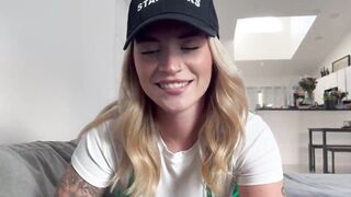 Barista girl cheats on her boyfriend while he's at work "i bet you would fuck me better anyways..."