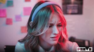 Melody Marks And Willow Ryder Loss Prevention Officer 92 - Shoplyfter